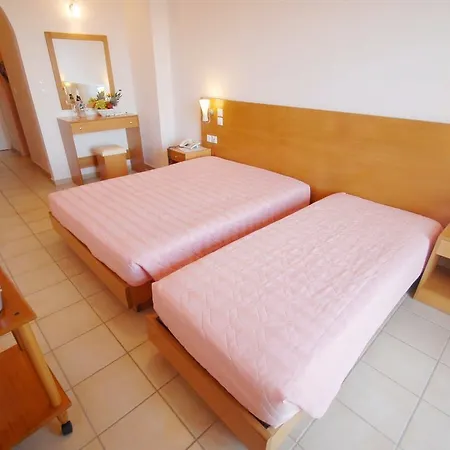 Limanaki 3*