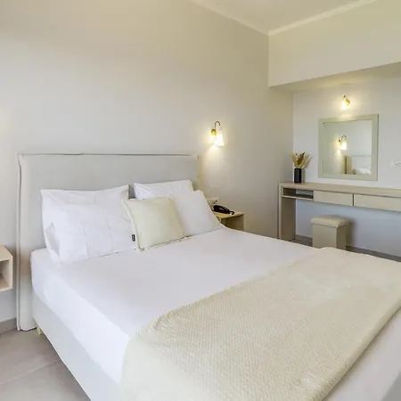 Limanaki Hotel