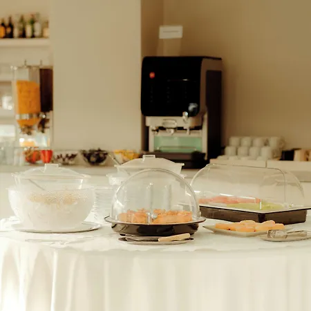 里玛纳奇酒店 酒店