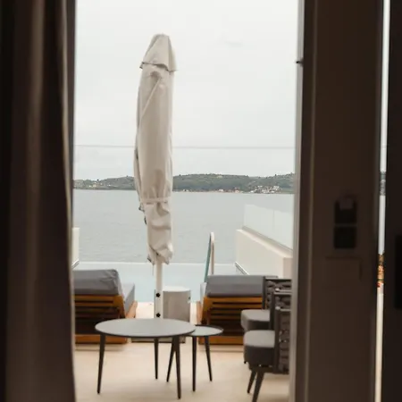 Hotel Limanaki 3*